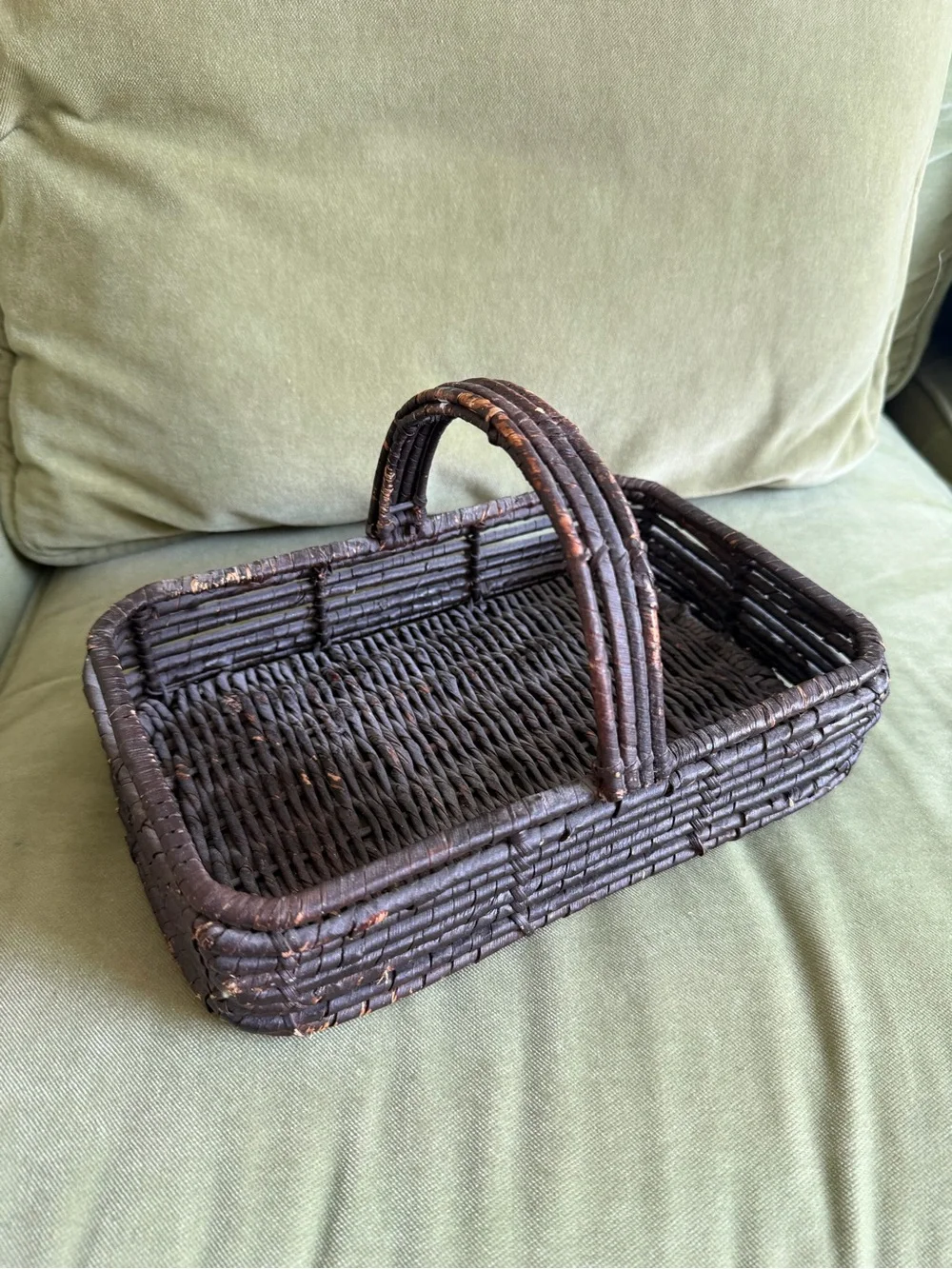 🗽West Elm Dark Brown Woven Handle Basket